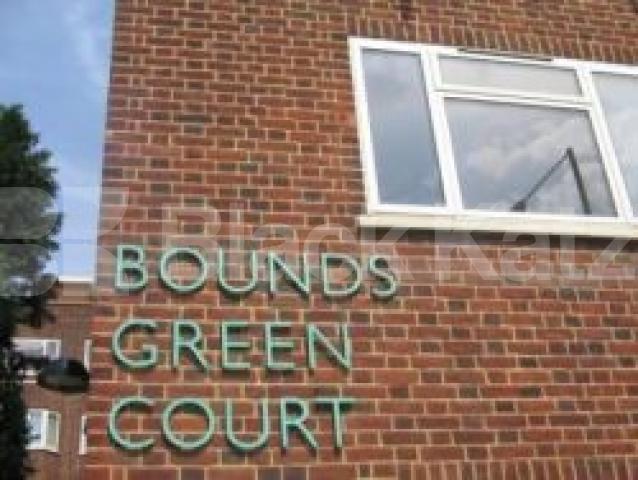 			NEW INSTRUTION, 3 Bedroom, 1 bath, 1 reception Flat			 Bounds Green Road, BOUNDS GREEN N11